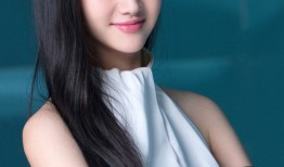 景甜化身夏日清凉天使黑长直秀发演绎自然女神