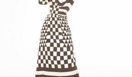 章子怡摩登大片挑战复古直眉妆演绎空灵美学