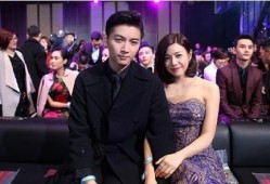从“头纱吻”封神到各奔东西，陈晓陈妍希的结婚照里藏着多少意难