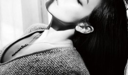 宋茜化身双生天鹅登封 光影之间演绎觉醒之美