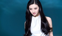 景甜化身夏日清凉天使黑长直秀发演绎自然女神