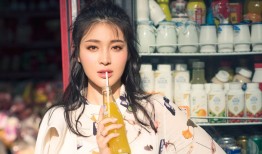 凝眸若水顾盼生辉甘婷婷清新写真演绎东方韵致