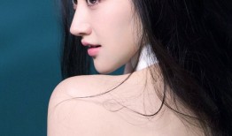 景甜化身夏日清凉天使黑长直秀发演绎自然女神