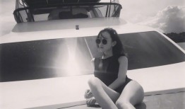 张檬海岛释放真我时光 比基尼写真展露自信光芒