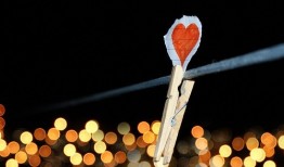 暗夜流光伤感情怀饰品的永恒低语