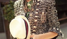 张钧甯光影间演绎多元魅力 复古摩登展露从容气质