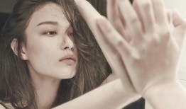 幕后台前光影交织，倪妮镜头下的率性与力量