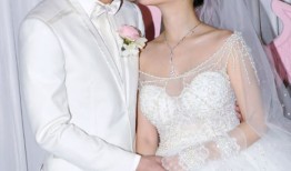 贾乃亮李小璐：带货顶流与退圈影后的双重反差