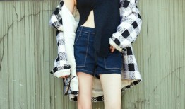 江疏影光影写真优雅展露长腿魅力如行走衣架