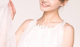 灵眸顾盼 清韵天成