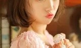 粉樱梦境与蓬松短发的私语暖色调少女私房写真集