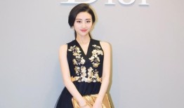 景甜迪奥高订秀场演绎东方优雅 秘密花园中绽放璀璨星光