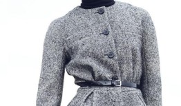 王珞丹红唇凝韵光影间绽放时尚锋姿