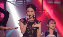 黄龄在中国喜剧力量中的多彩绽放