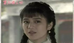 背叛后被痛骂26年，她竟活成了“原谅”本身