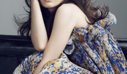 姚笛春日写真演绎清新娇媚双面气质